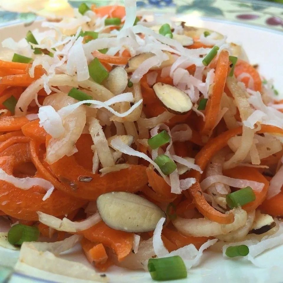 Spiralized Carrot and Radish Salad with Peach Vinaigrette