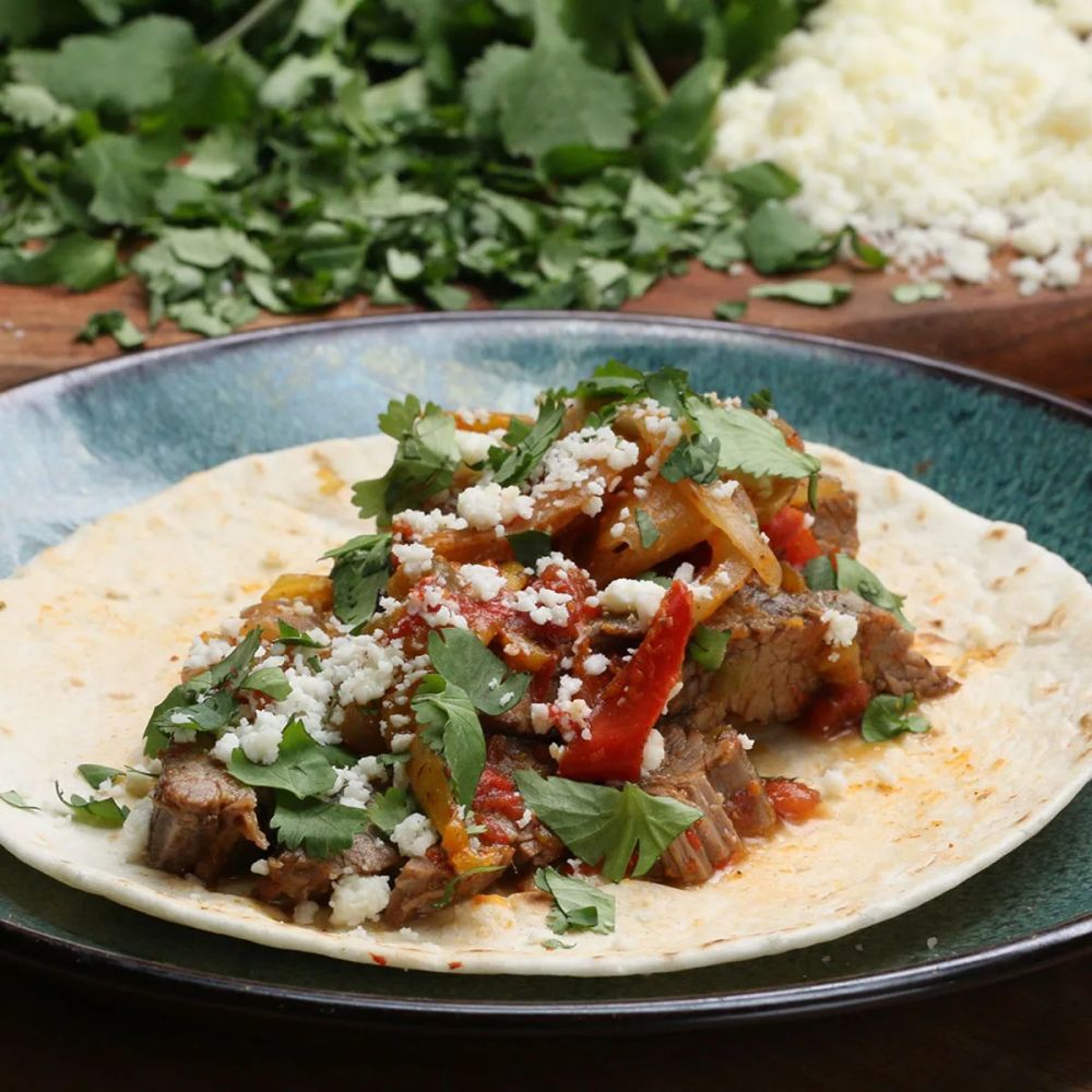 Slow-Cooker Steak Fajitas