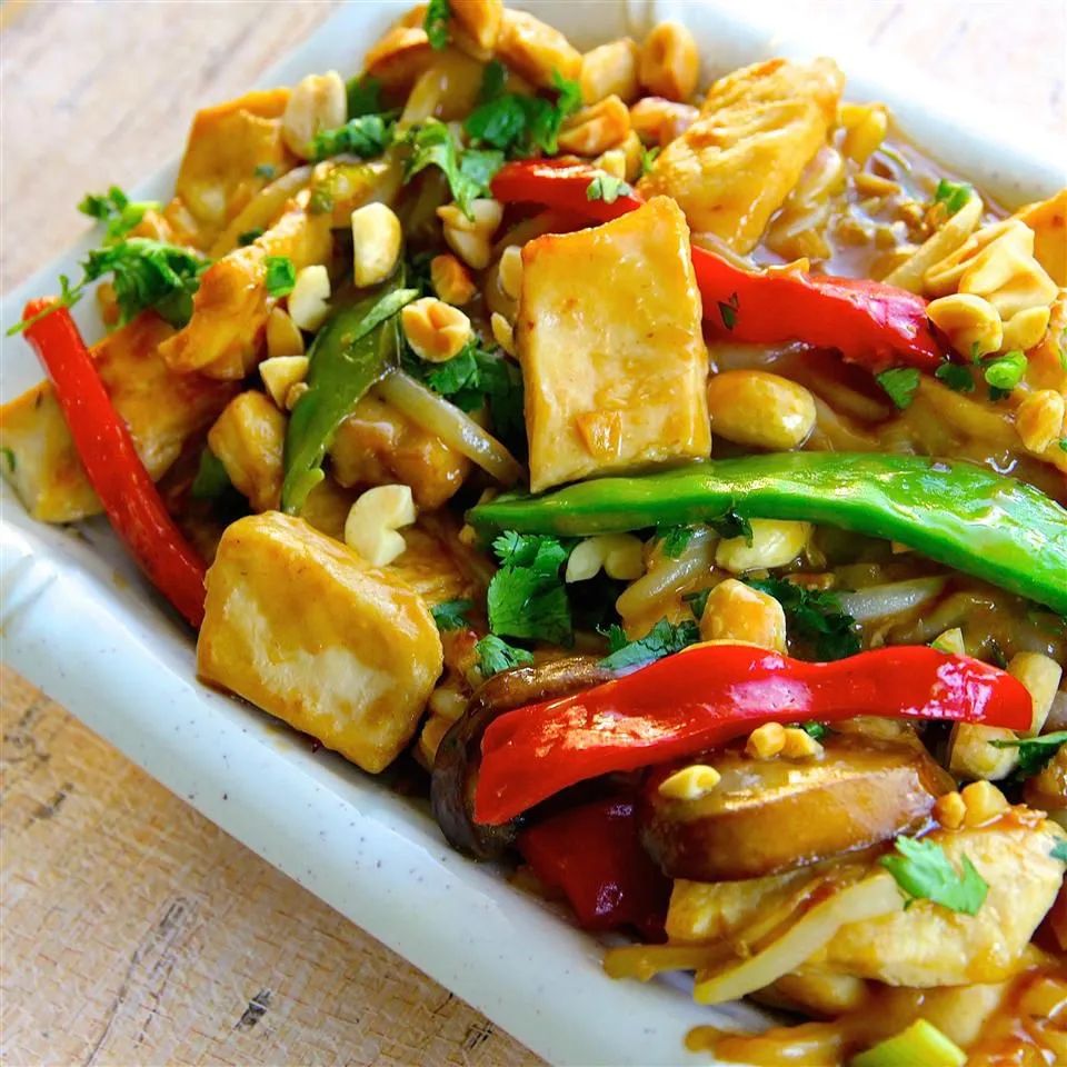 Peanut Chicken Lo Mein