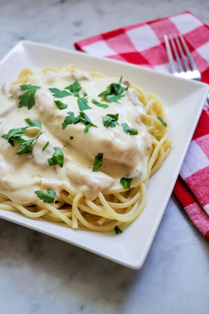 Slow Cooker Italian Chicken Alfredo