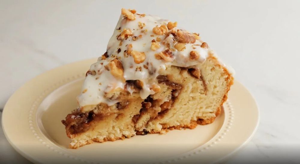 4-Hour Giant Banana Cinnamon Roll