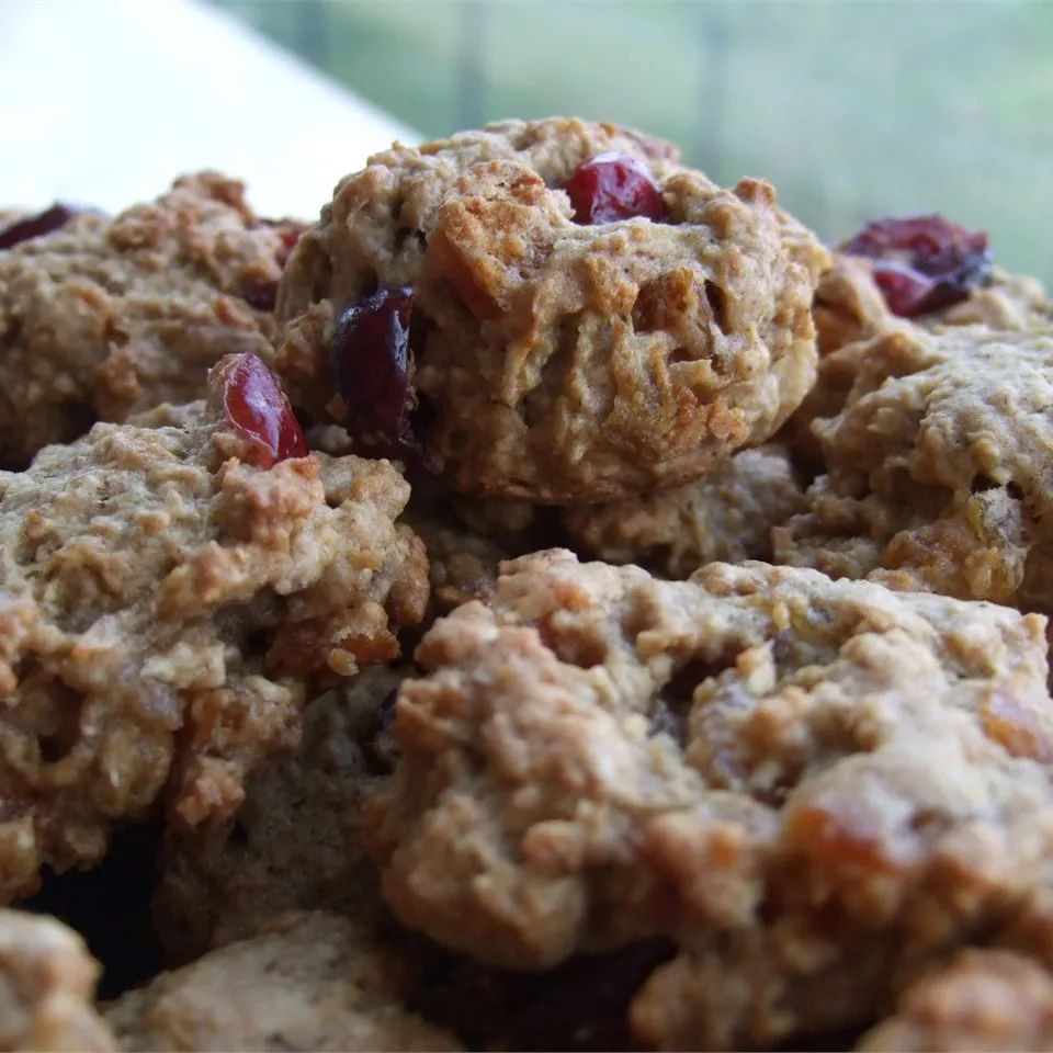 Apple-Cran-Cherry Oatmeal Cookies