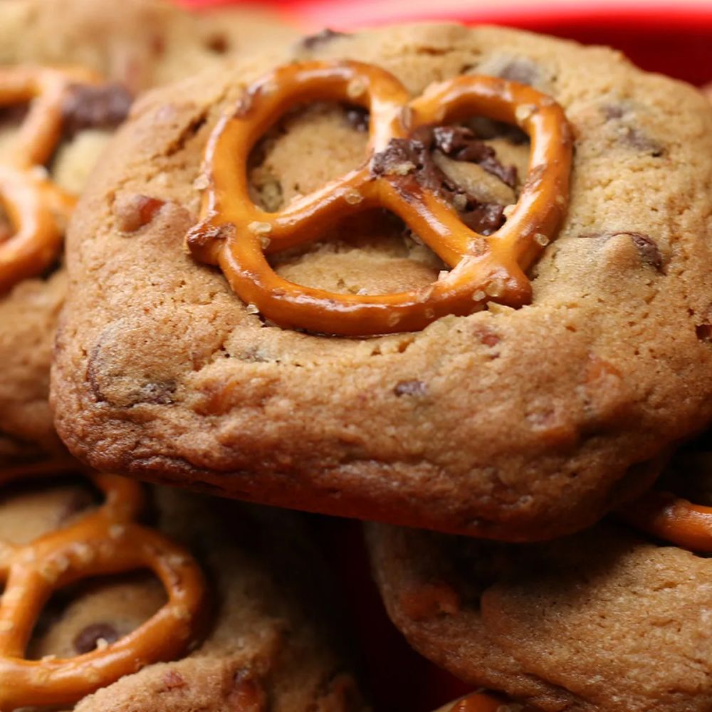 Caramel Pretzel Chocolate Chip Cookies