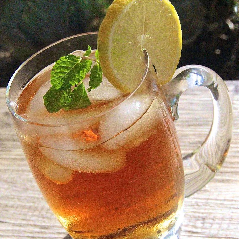 The Best Lemon Iced Tea