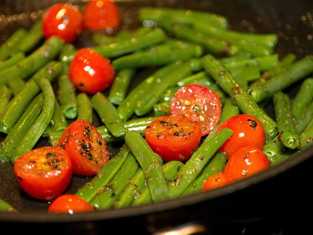 Green Beans with Cherry Tomatoes