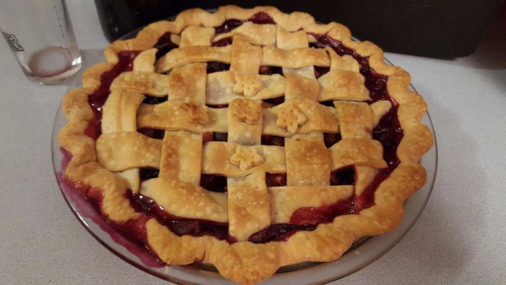 Amazing Blueberry Rhubarb Pie