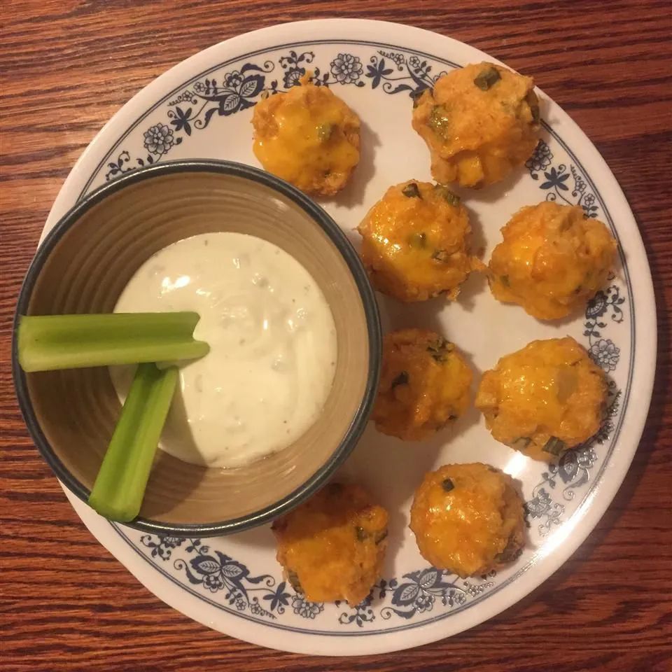 Buffalo Chicken Quinoa Bites