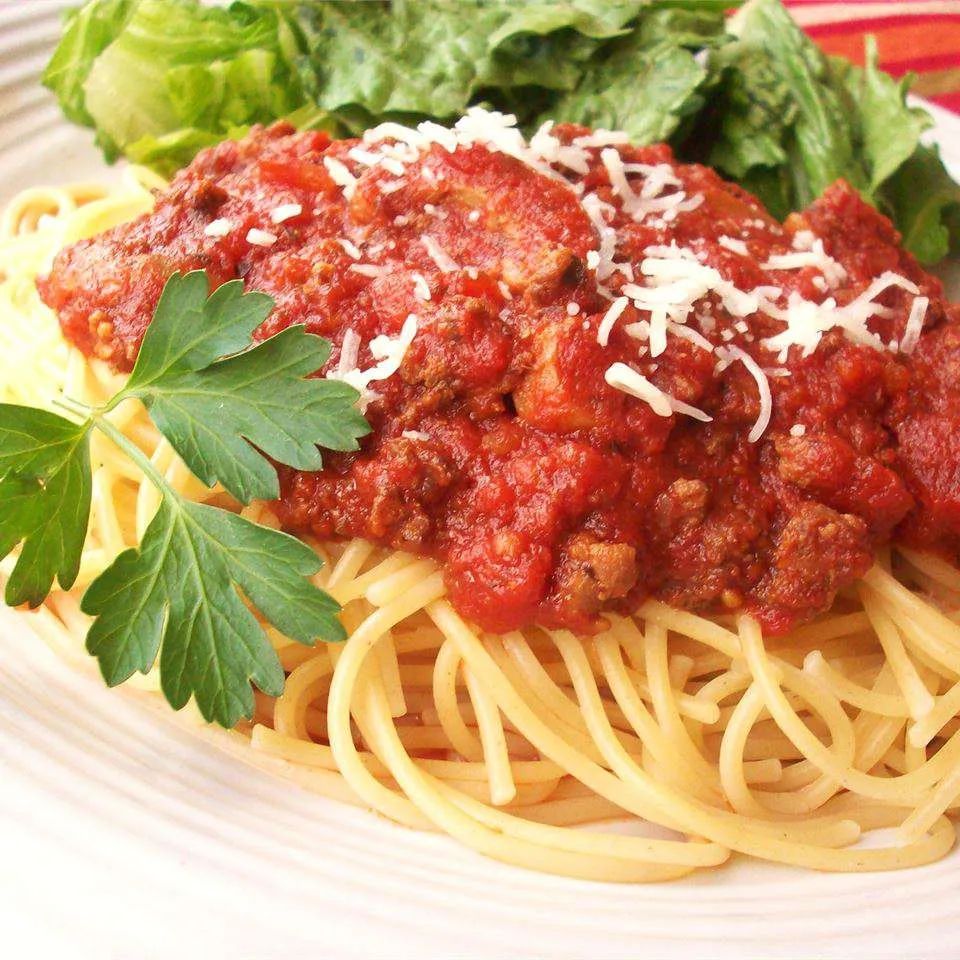 Meat-Lover's Slow Cooker Spaghetti Sauce