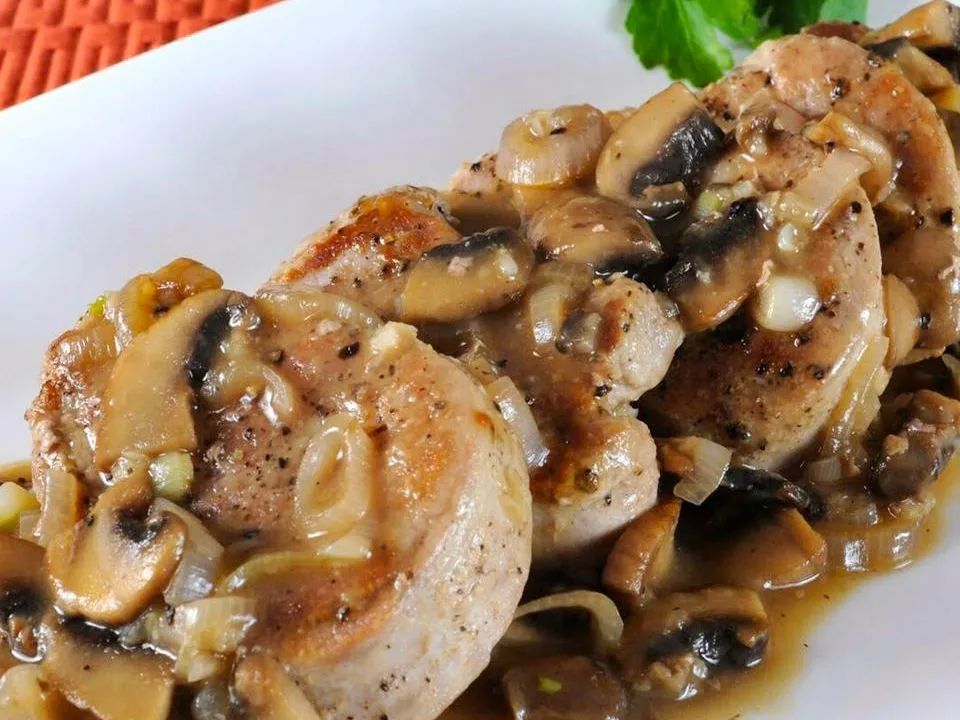 Garlic Pork Tenderloin with Mushroom Gravy