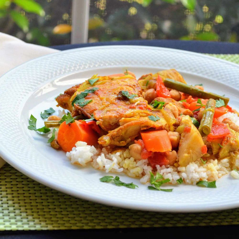 Slow Cooker Mediterranean Chicken and Vegetables