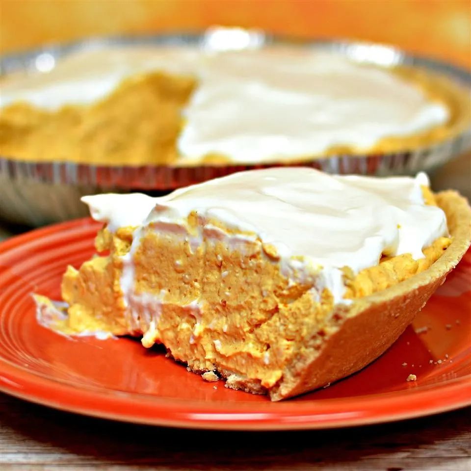 No-Bake Pumpkin Cheesecake Pie