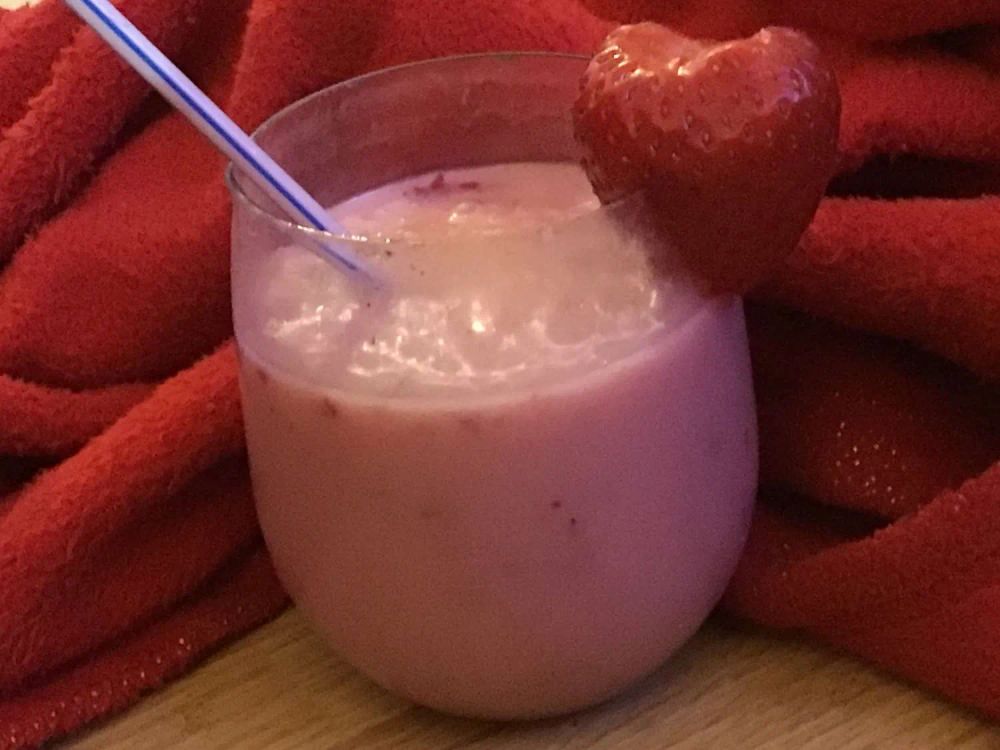 B and L's Strawberry Smoothie