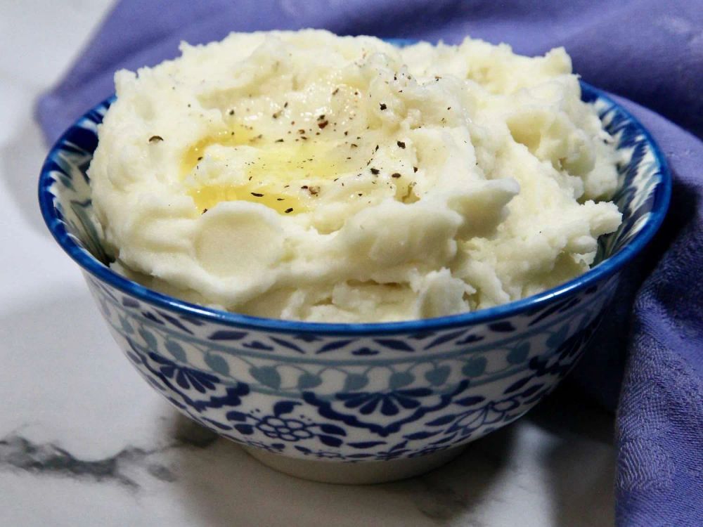 Creamy Roasted Garlic Mashed Potatoes