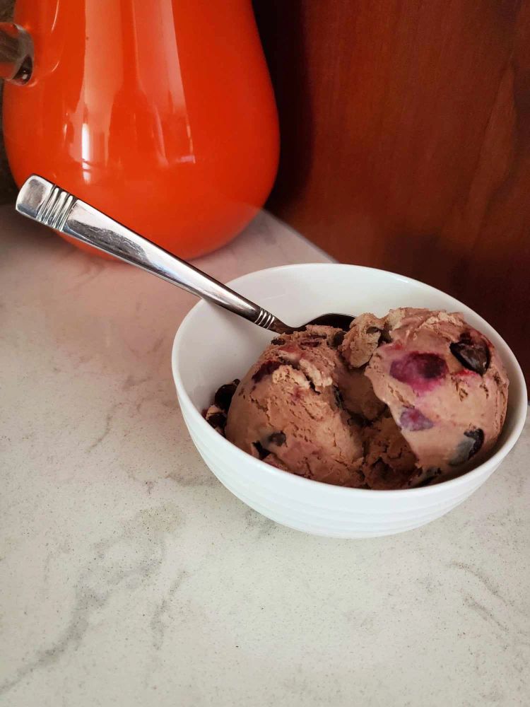 No-Churn Chocolate-Cherry Ice Cream