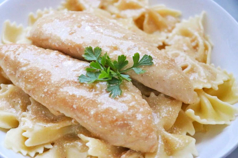 Chicken Tenders with Creamy Lemon-Garlic Sauce