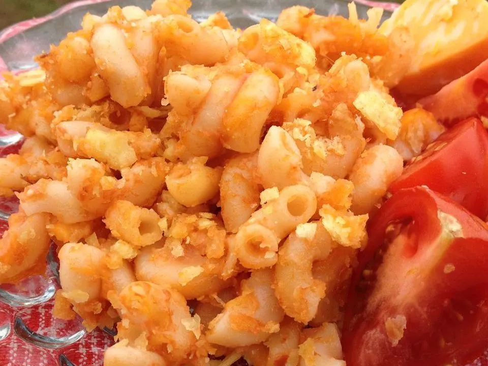 Baked Macaroni and Cheese with Tomato