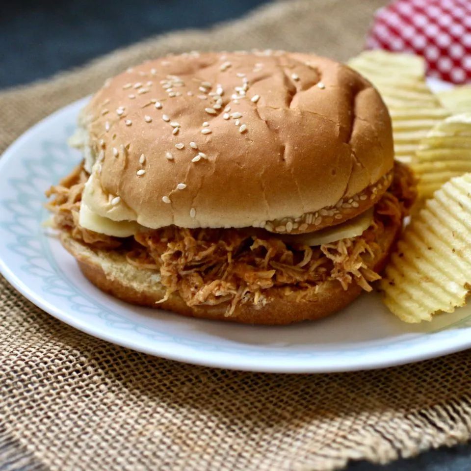 BBQ Pulled Chicken Sandwiches