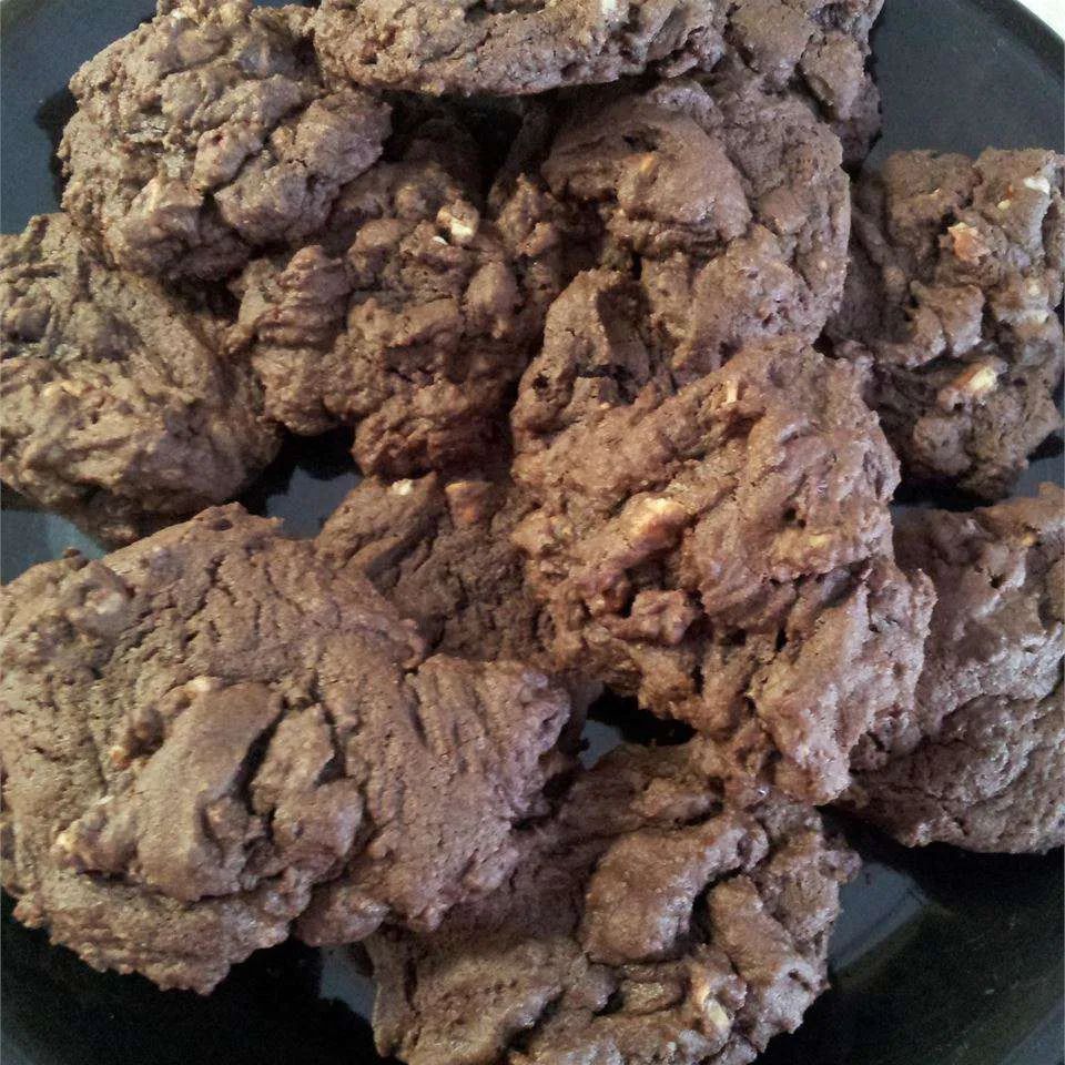 Quick Kitchen Sink Cookies