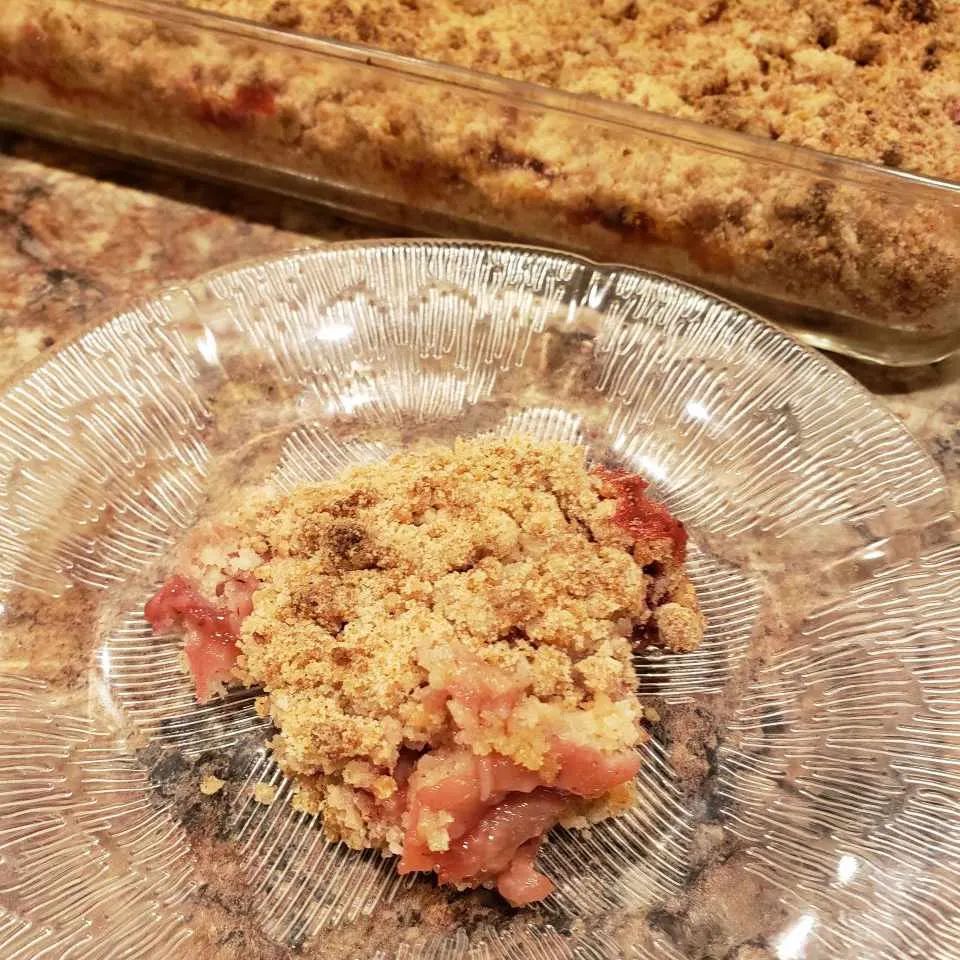 Strawberry Crumble Bars