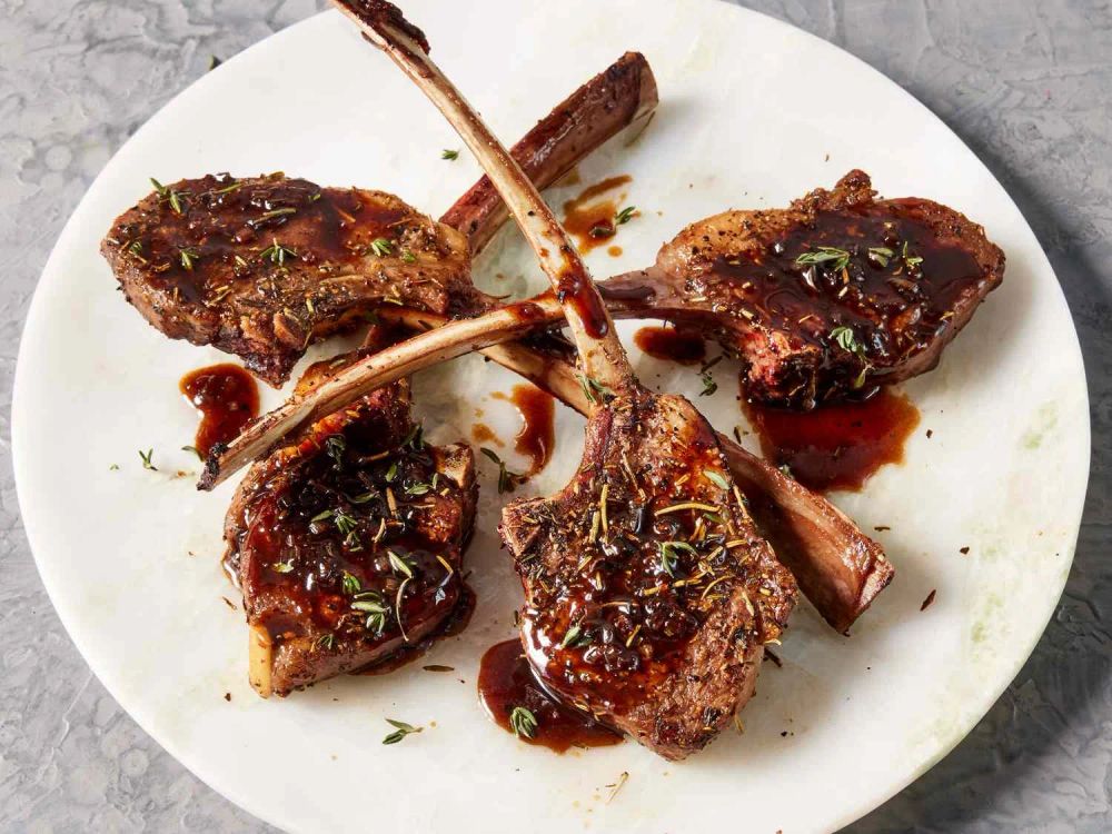 Lamb Chops with Balsamic Reduction