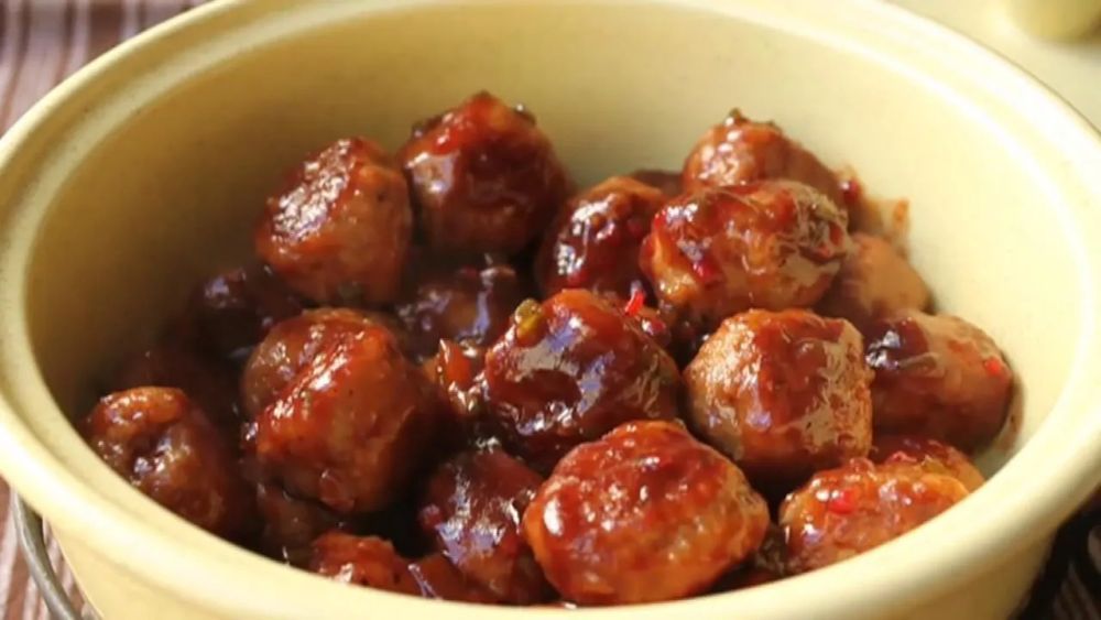 Turkey Cocktail Meatballs with Orange Cranberry Glaze