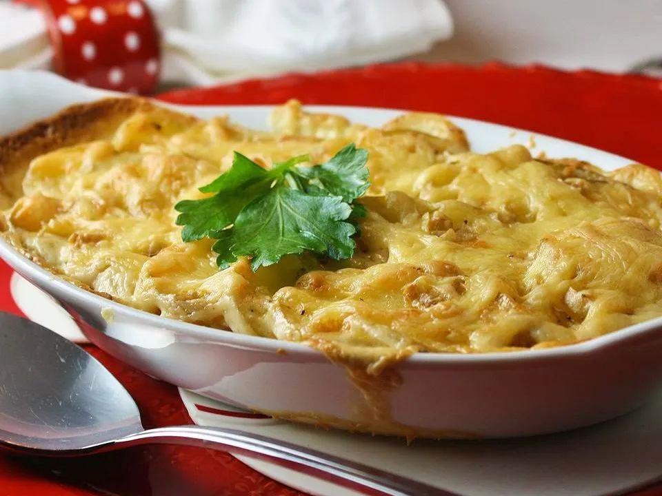 Garlic Potatoes Gratin