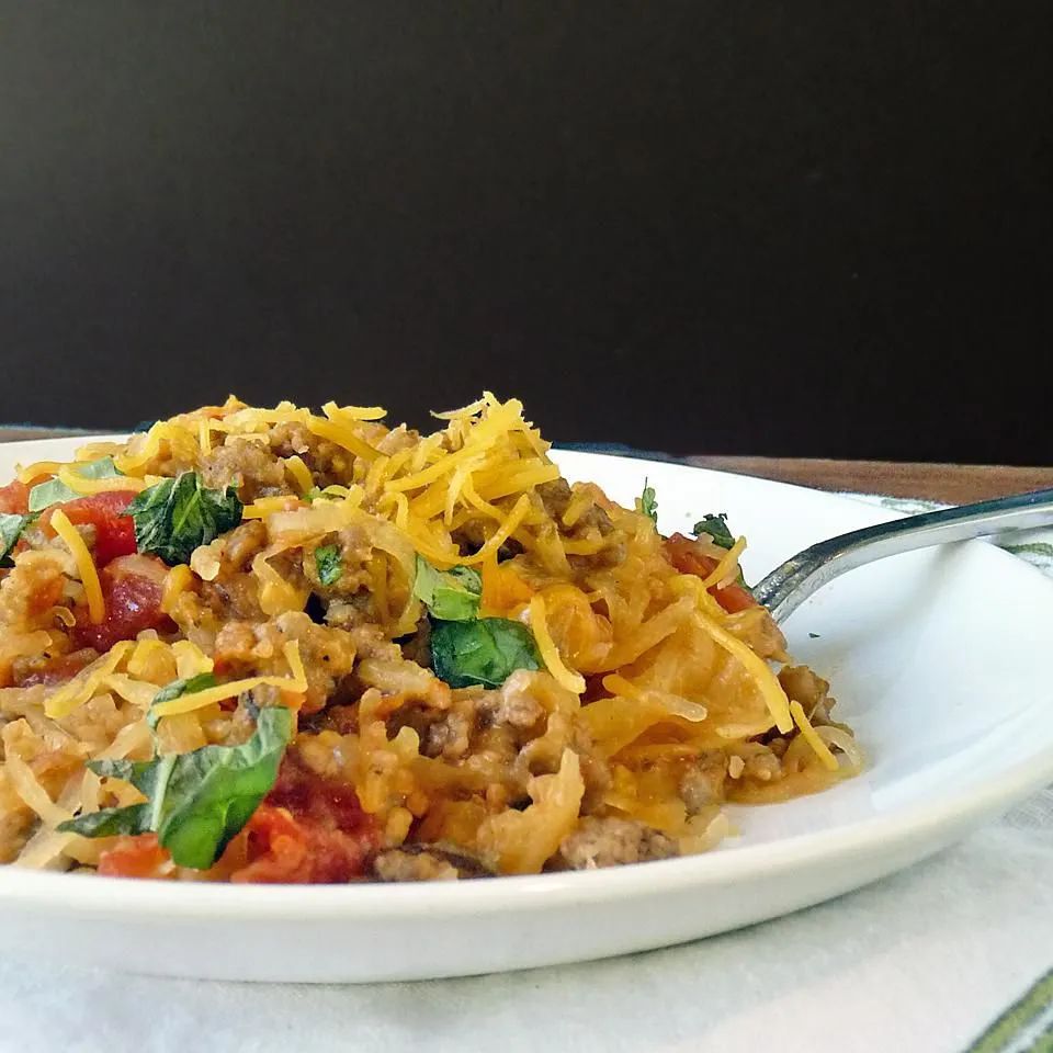 Baked Spaghetti Squash with Beef and Veggies