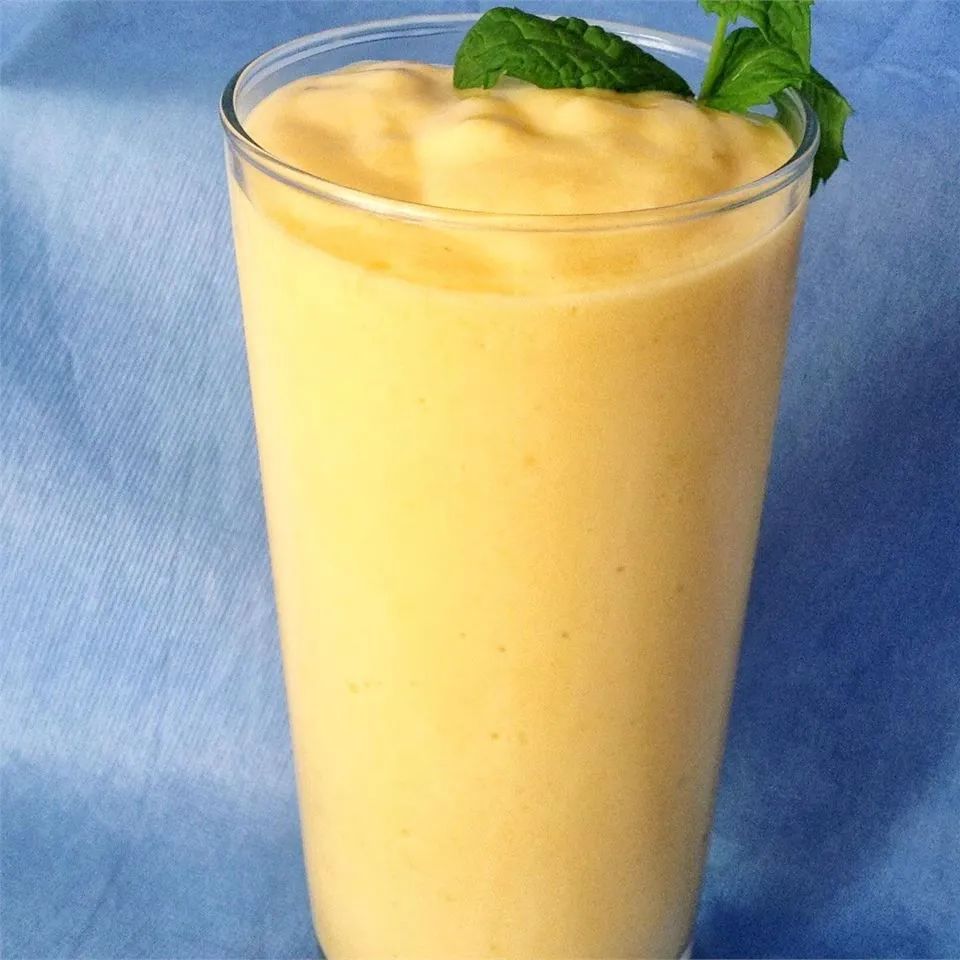 Restaurant-Style Mango Lassi