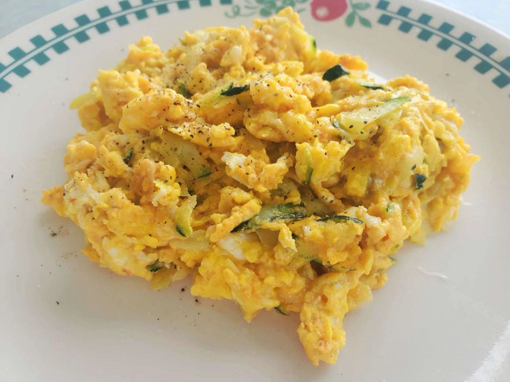 Zucchini Scrambled Eggs