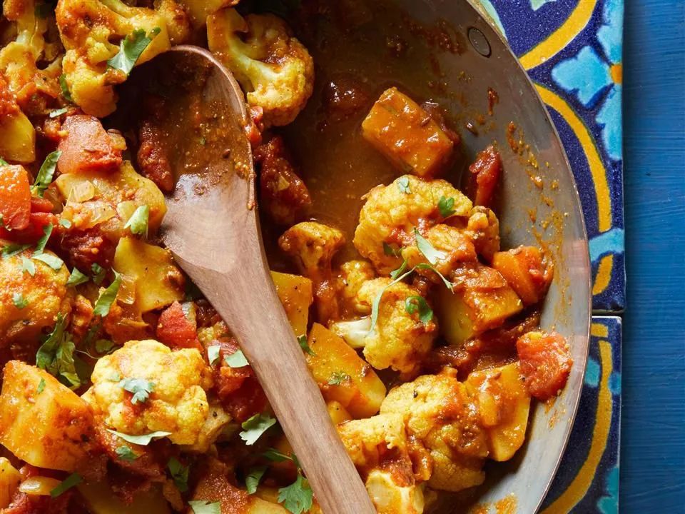 Aloo Gobi Masala (Cauliflower and Potato Curry)