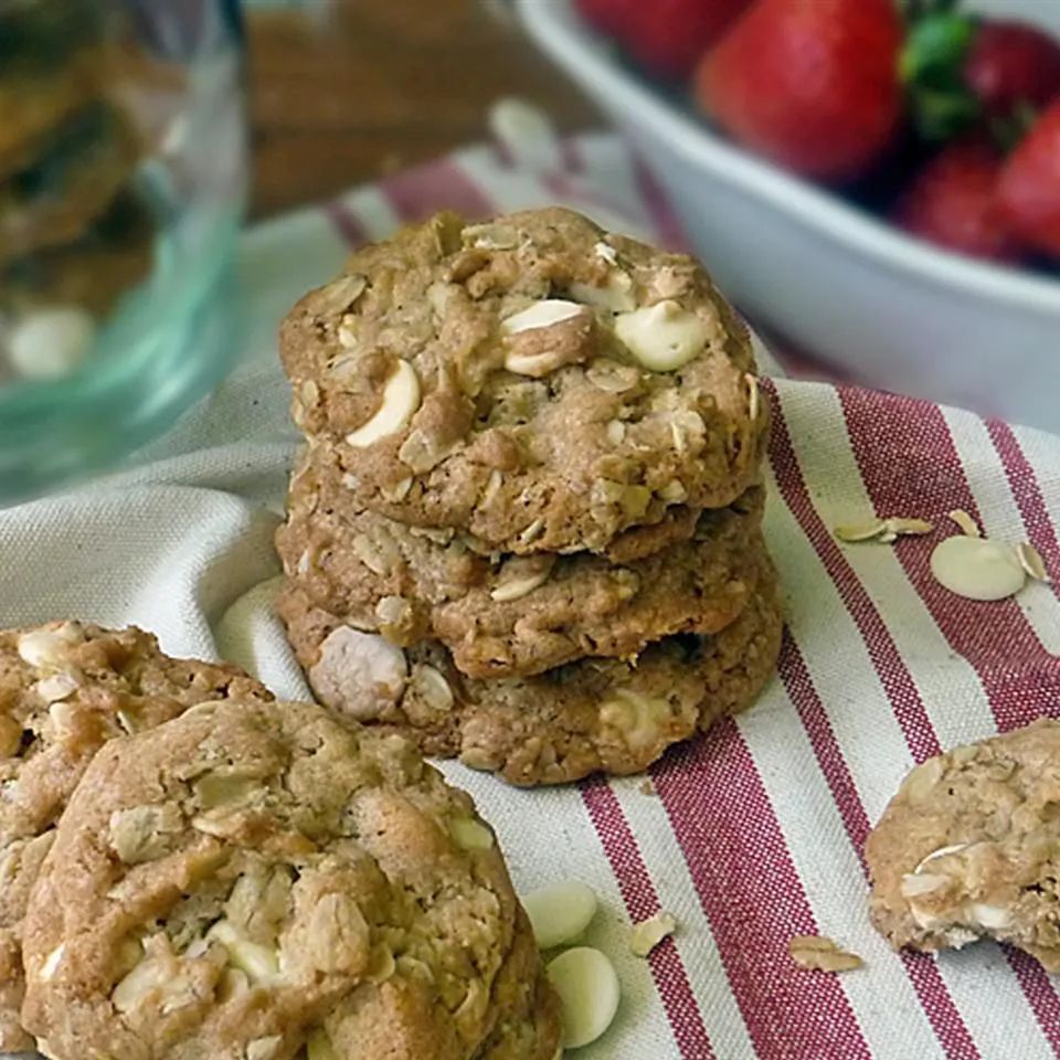 Strawberry Cinnamon Oatmeal Cookies