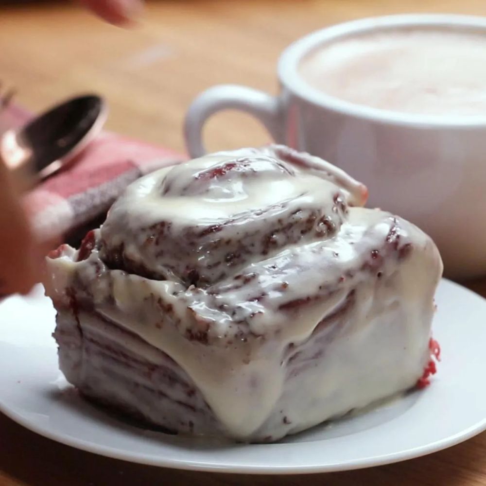 Red Velvet 'Box' Cinnamon Roll