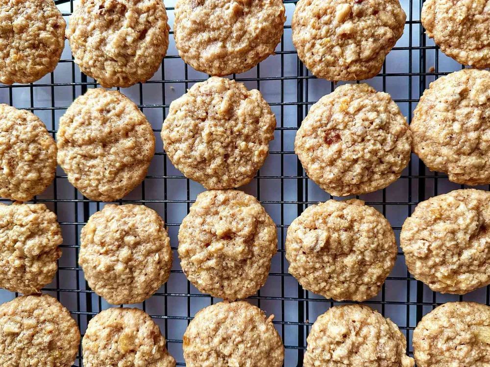 Crushed Pineapple and Coconut Cookies