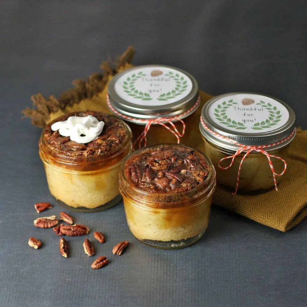 Traditional Pecan Pie in a Jar