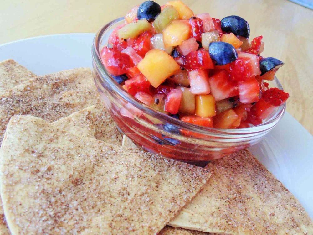 Annie's Fruit Salsa and Cinnamon Chips