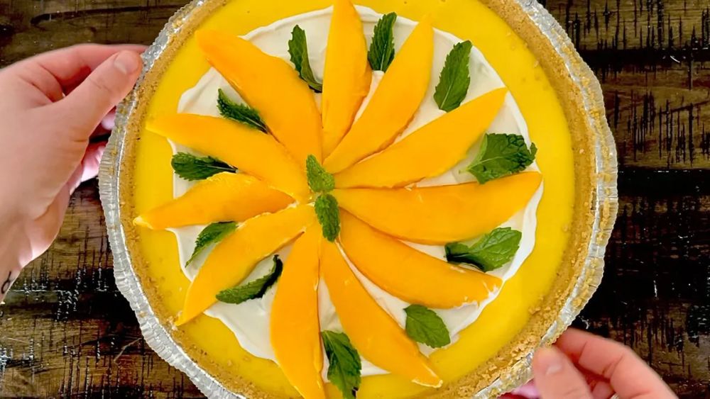 No-Bake Summer Mango Pie