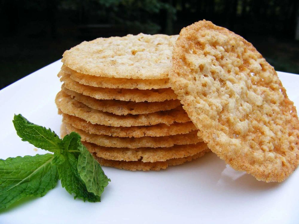 Lacy Oatmeal Cookies