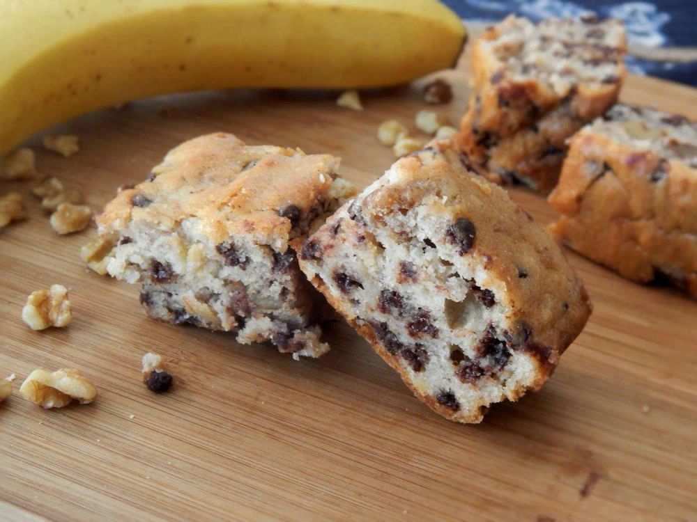 Spiced Chocolate Chip Banana Cookie Bars