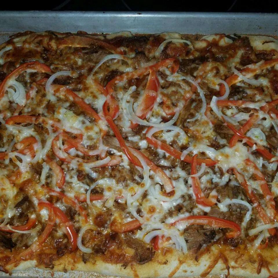 BBQ Pulled Pork Pizza