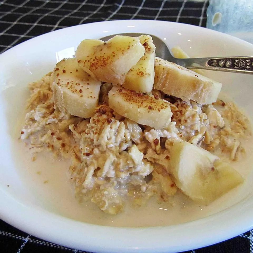 Refrigerator Oatmeal Cups