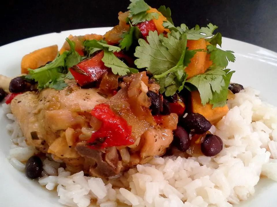 Slow Cooker Latin Chicken