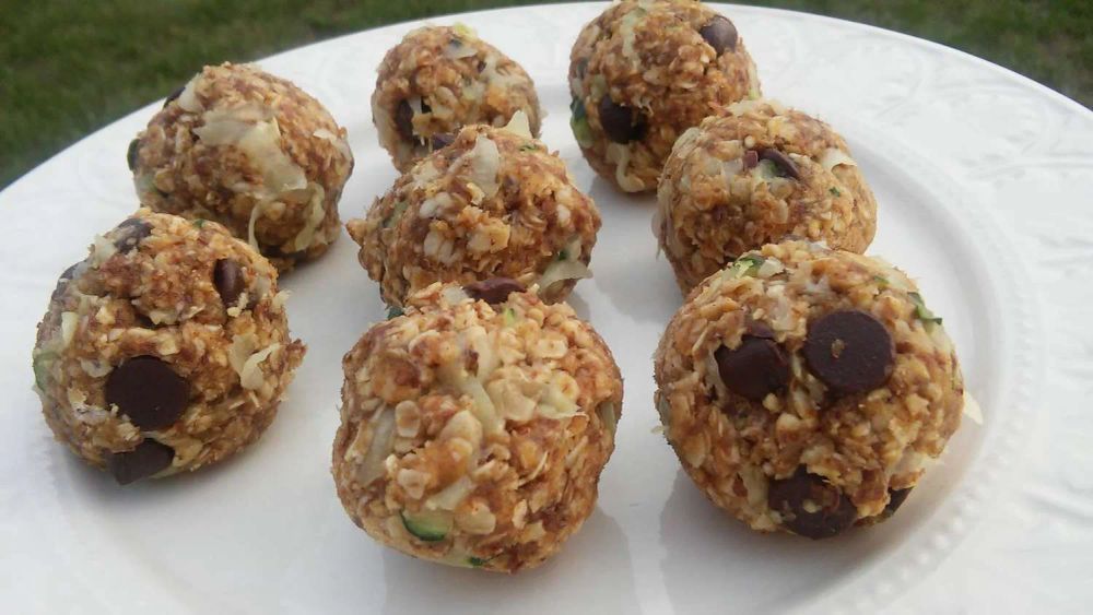 Zucchini Chocolate Oatmeal Bites