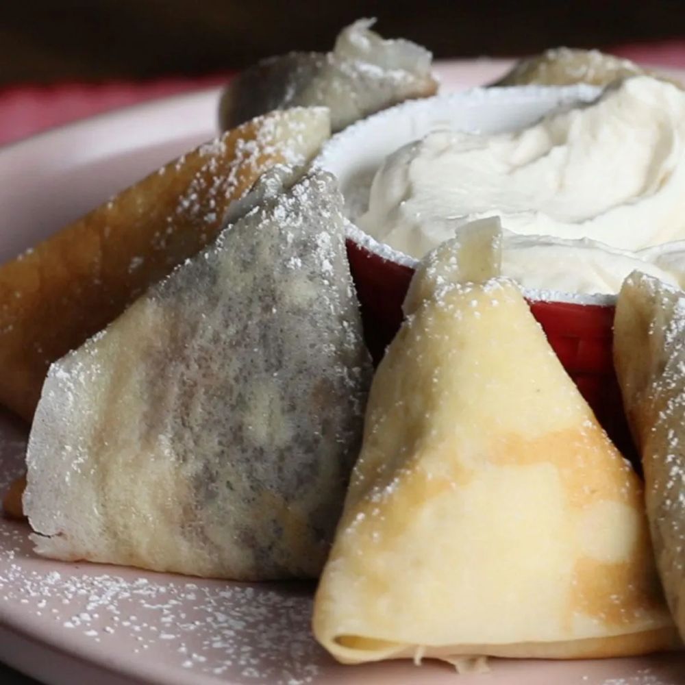 Crepe Triangle Pockets