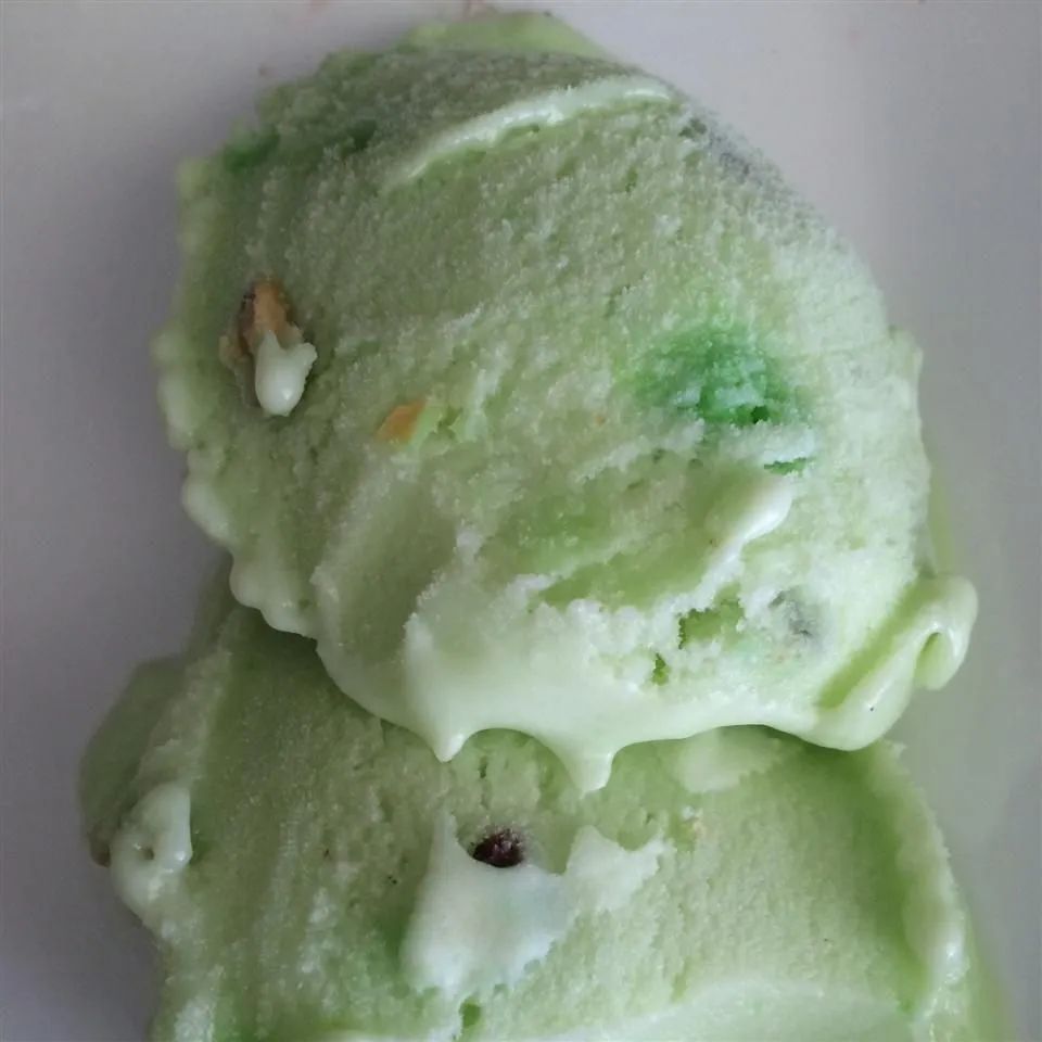 Easy Pistachio Ice Cream