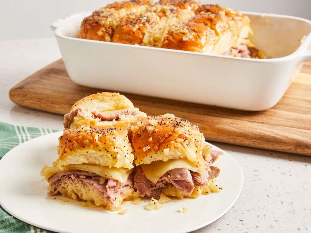 Hawaiian Roll Roast Beef and Cheese Sandwiches