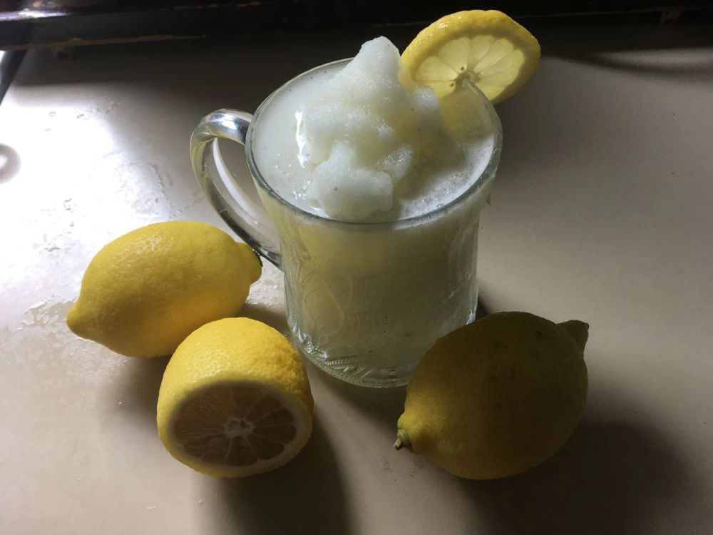 Refreshingly Tart Lemonade Slushie