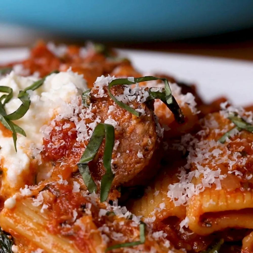 Sausage, Spinach, Tomato Rigatoni