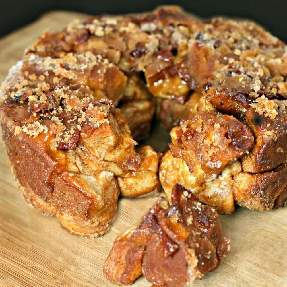 Easy Maple Bacon Monkey Bread