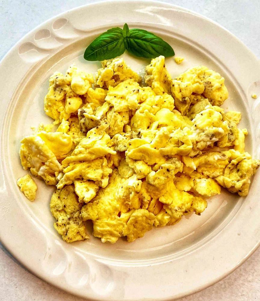 Scrambled Eggs in the Microwave