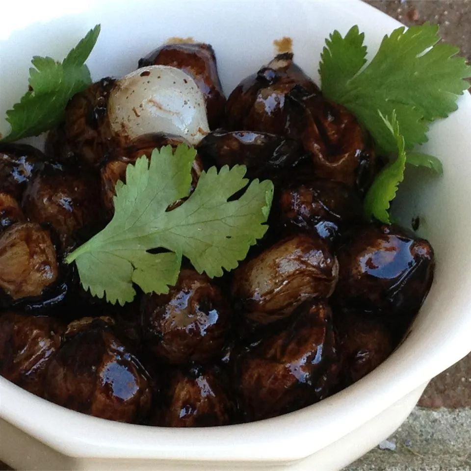 Caramelized Pearl Onions with Balsamic Glaze